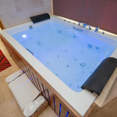 Hotel Pasha Palace 3*