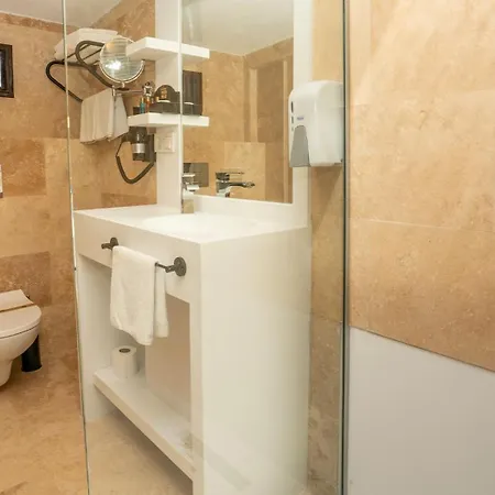 Hotel Pasha Palace 3*